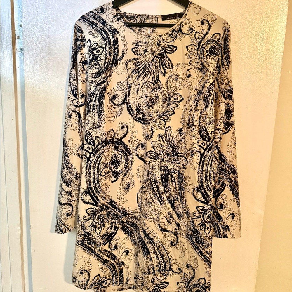Elegant Black and Cream Long Sleeve Dress